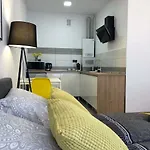 Szczesliwa 13 - Plac Ratuszowy * Jelenia Gora