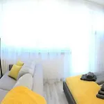Szczesliwa 13 - Plac Ratuszowy *